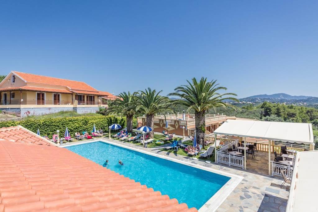 Kapetanios Apartments Agios Stefanos Avliotes  Exteriér fotografie