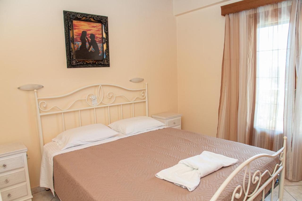 Kapetanios Apartments Agios Stefanos Avliotes  Exteriér fotografie